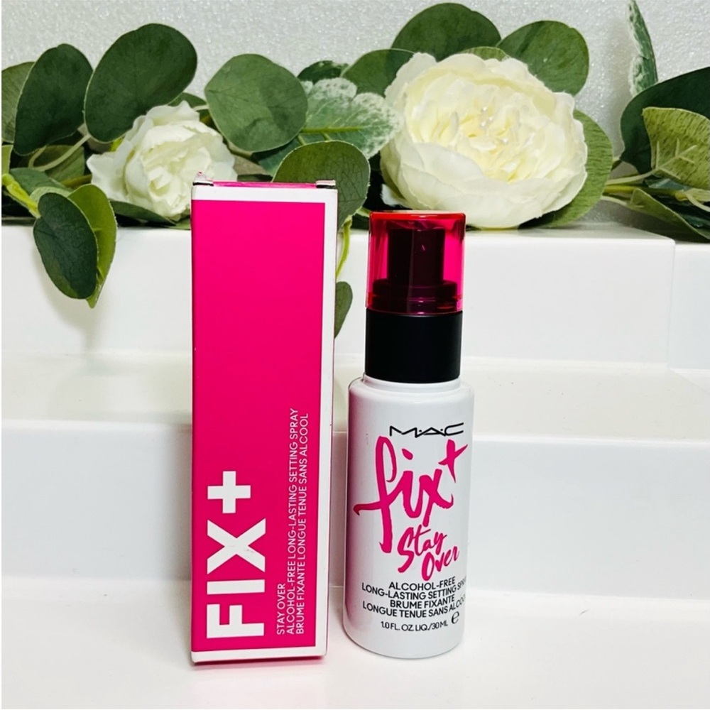 New Mac Fix +stay over long lasting setting spray 10 Fl Oz. Liquid 30 ml.